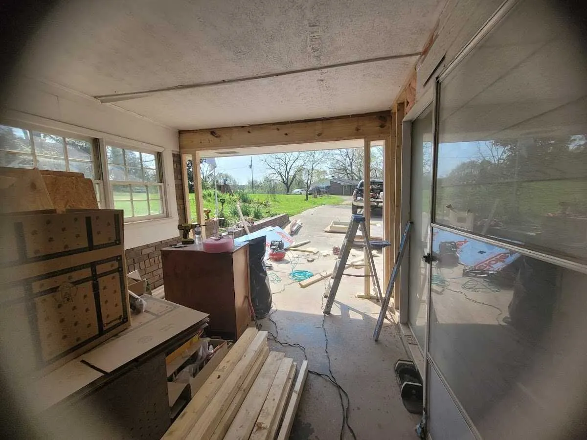 Air movers and dehumidifier for Drying & Dehumidification in Davison